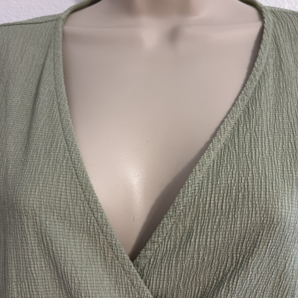 Wrap Ruffle Dress - Picture 3 of 6